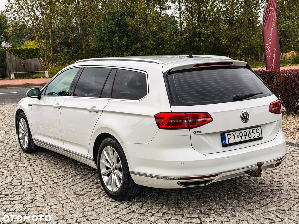 Volkswagen Passat - 19