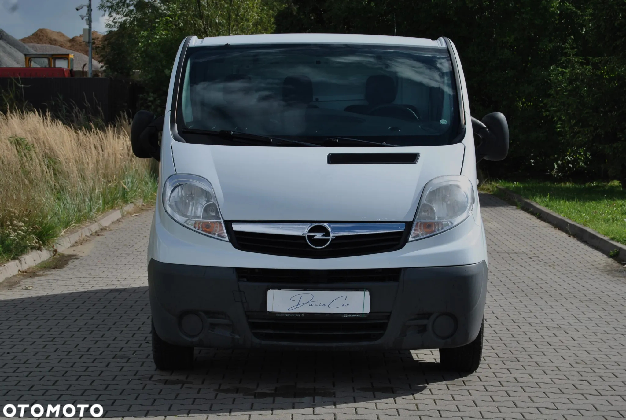 Opel Vivaro - 12