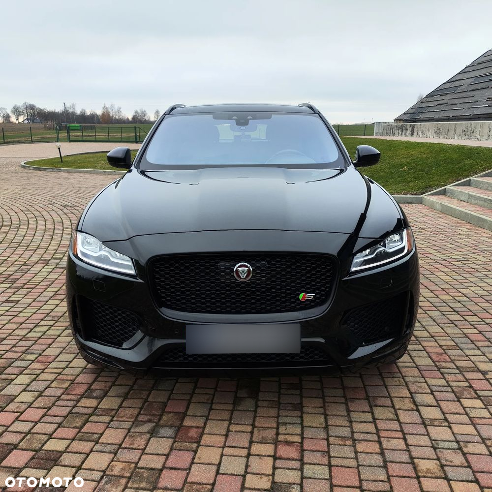 Jaguar F-Pace S AWD - 3