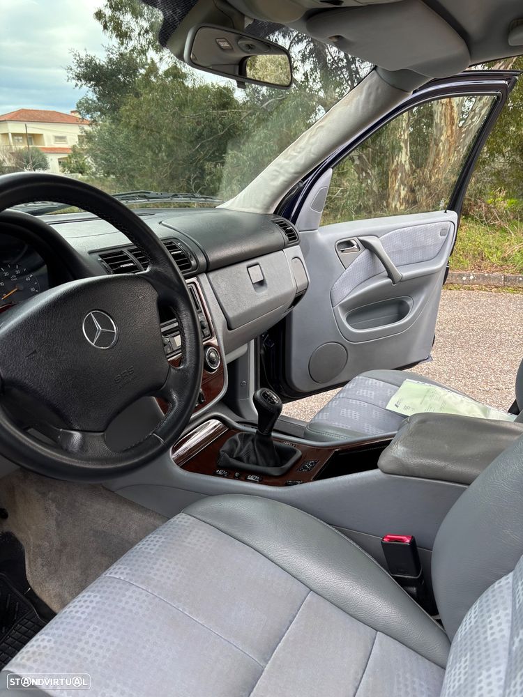 Mercedes-Benz ML 270 CDi - 42