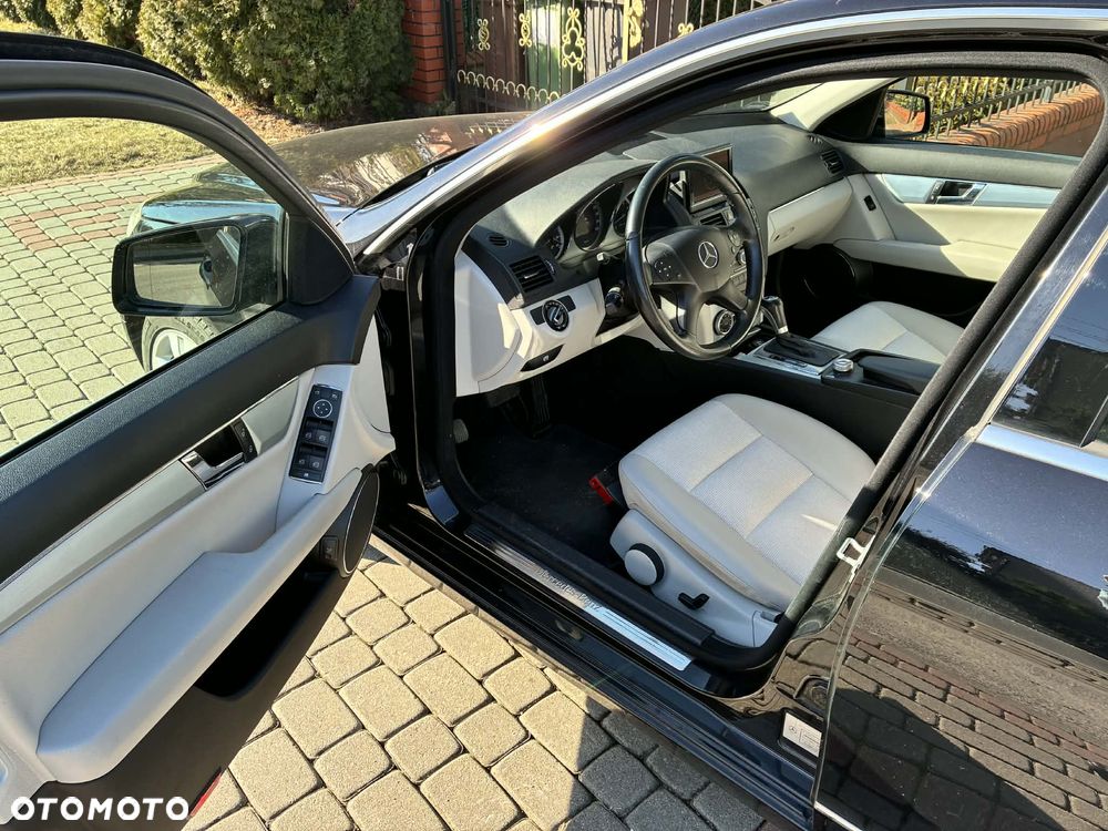Mercedes-Benz Klasa C - 11