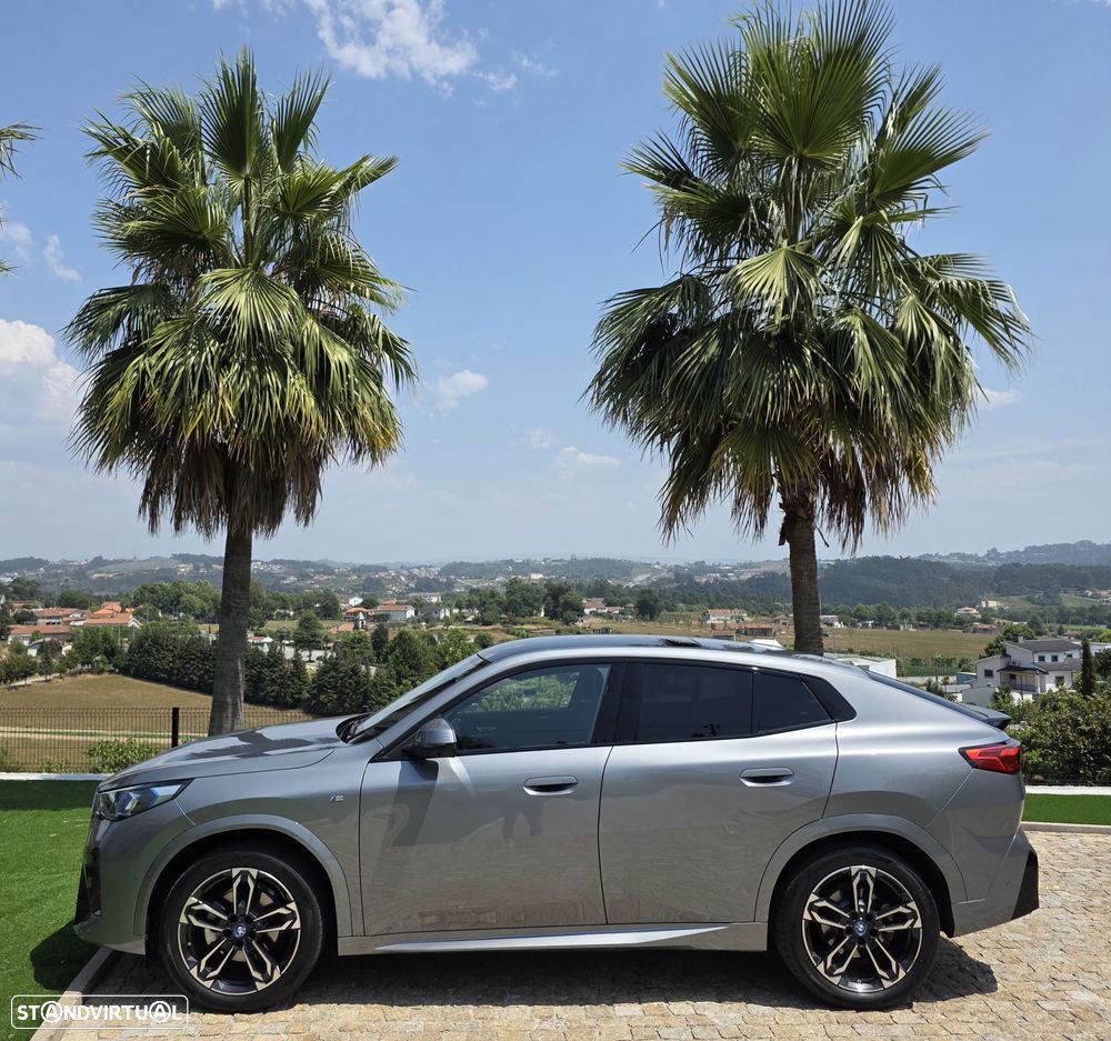 BMW iX2 eDrive20 Pack Desportivo M Pro - 7