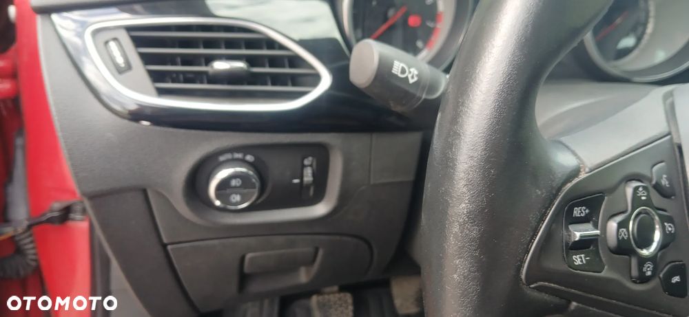 Opel Astra 1.4 T Dynamic - 14