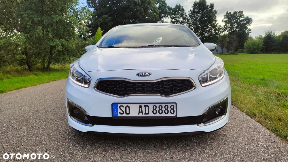 Kia Ceed 1.6 GDI Business Line - 13