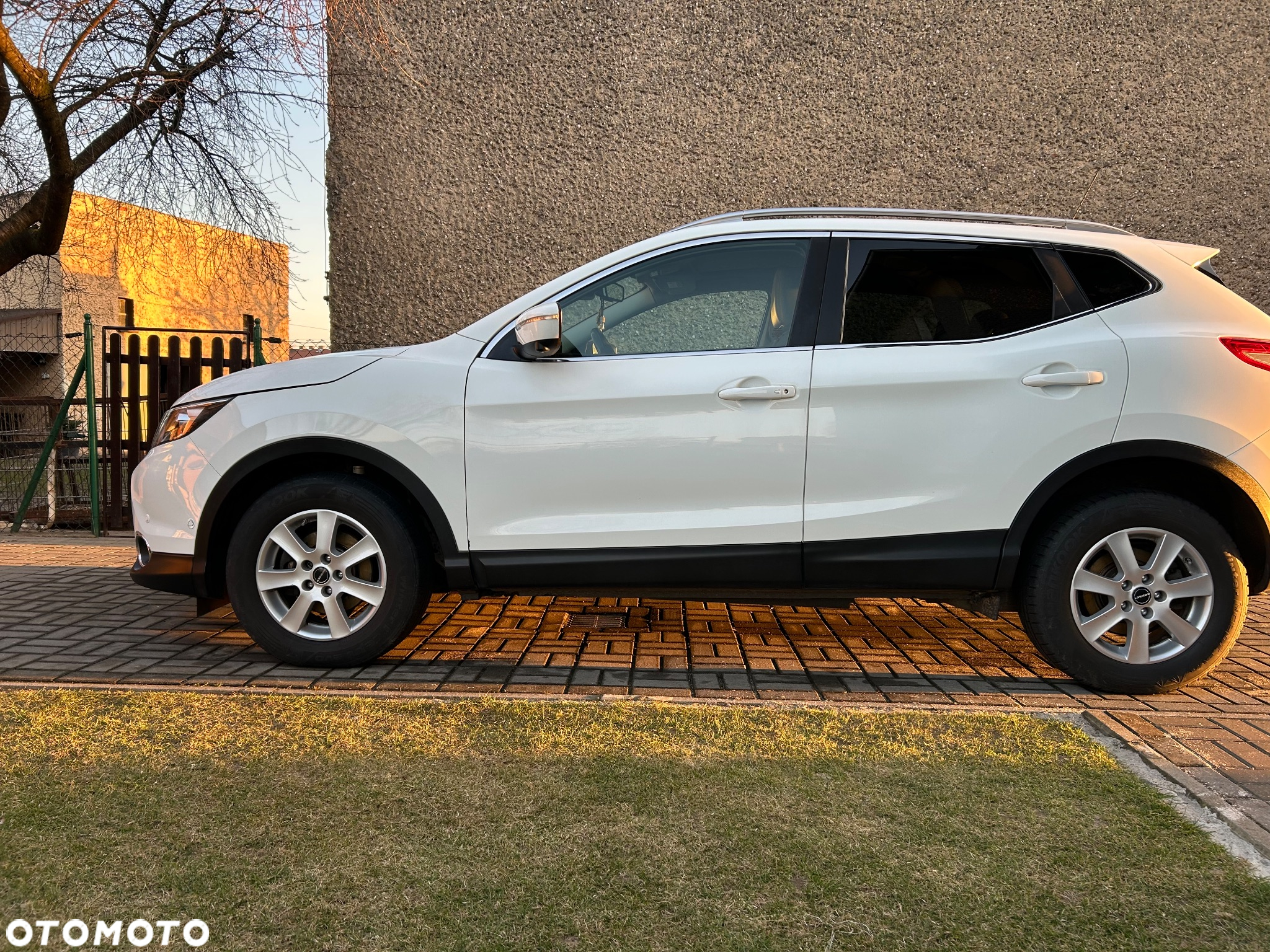 Nissan Qashqai 1.6 DCi 4x4 Tekna - 7