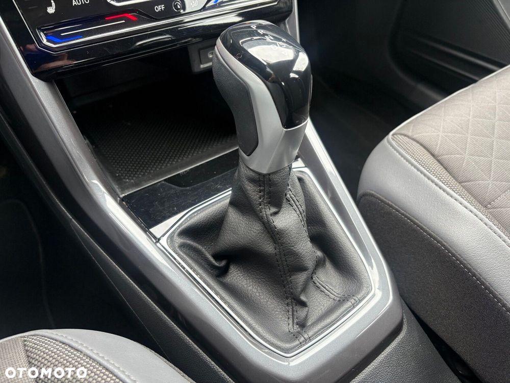 Volkswagen T-Cross - 25