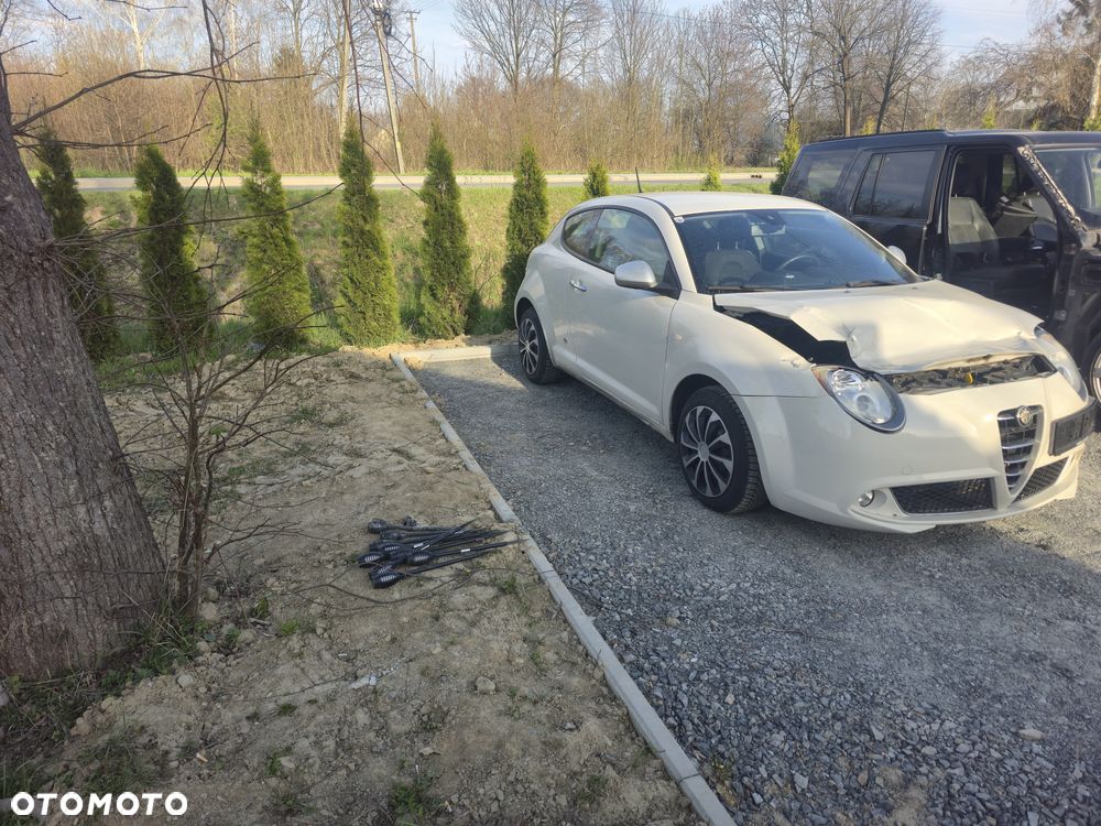 Alfa Romeo Mito 1.4 8V Urban - 1