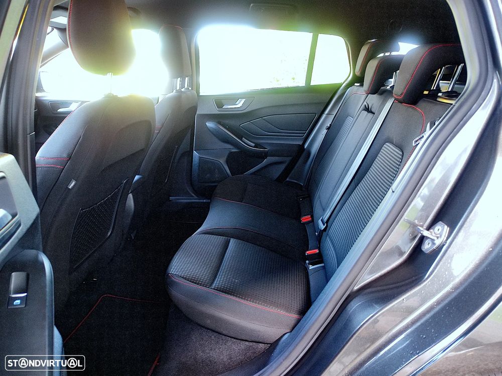 Ford Focus SW 1.0 EcoBoost MHEV ST-Line Aut. - 8