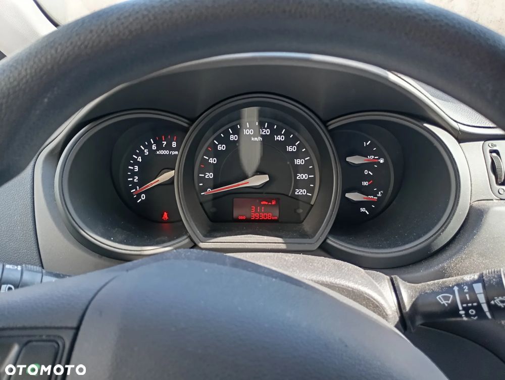 Kia Rio 1.2 L - 2