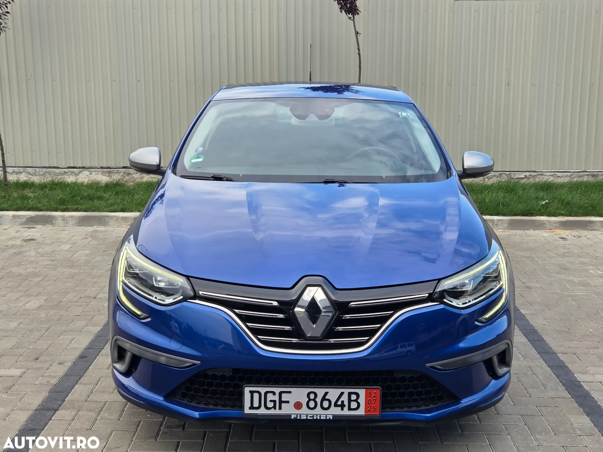Renault Megane ENERGY TCe Zen - 28