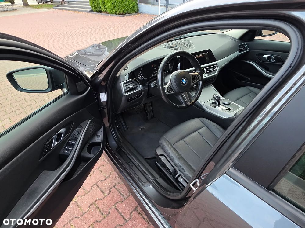 BMW Seria 3 320d MHEV Advantage - 27