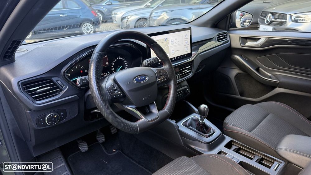 Ford Focus 1.0 EcoBoost MHEV ST-Line - 23
