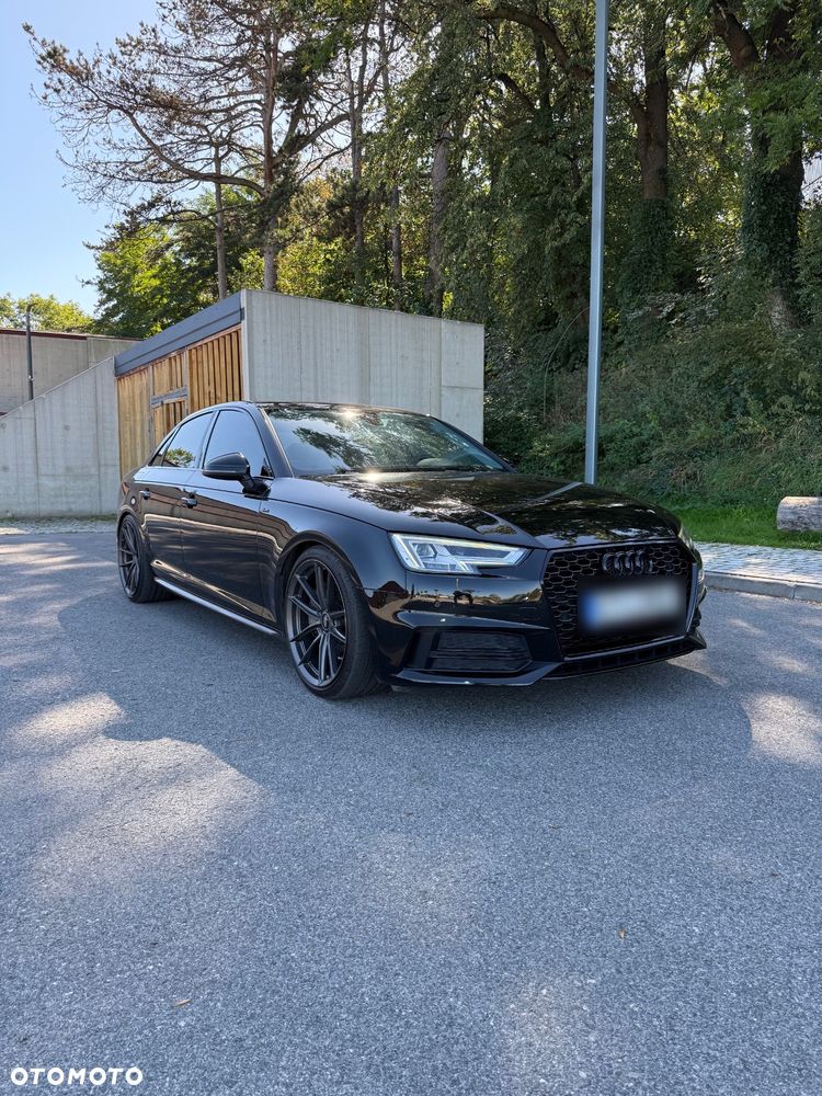 Audi A4 - 1