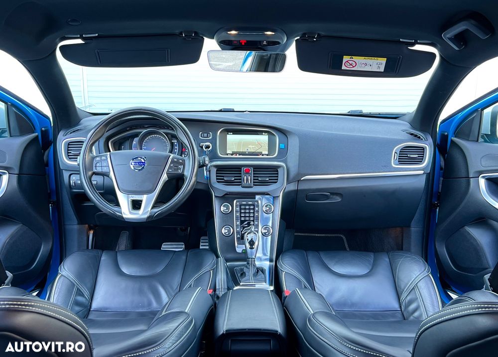 Volvo V40 D3 Geartronic RDesign - 3