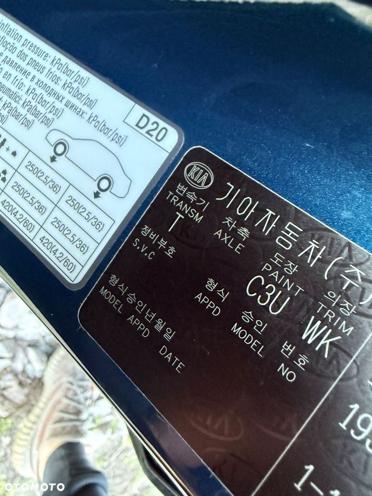 Kia Niro 1.6 GDI Hybrid L Business Line - 34