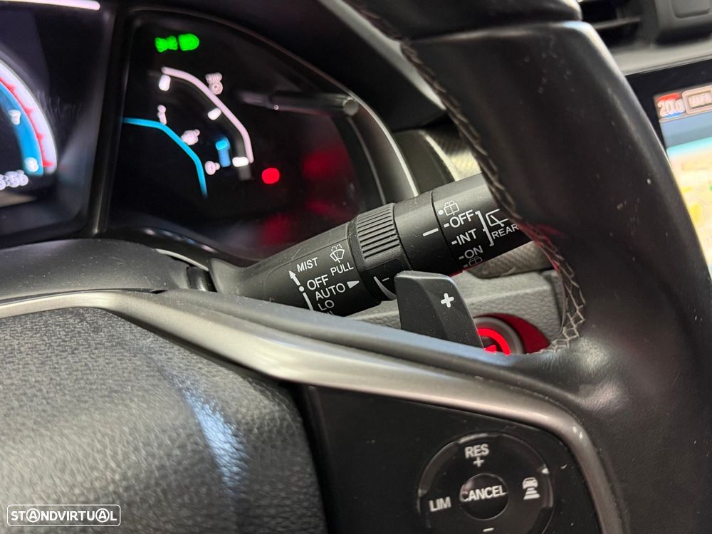 Honda Civic 1.0 i-VTEC Executive CVT - 18