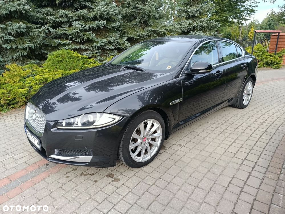 Jaguar XF 2.2 D Premium Luxury - 6
