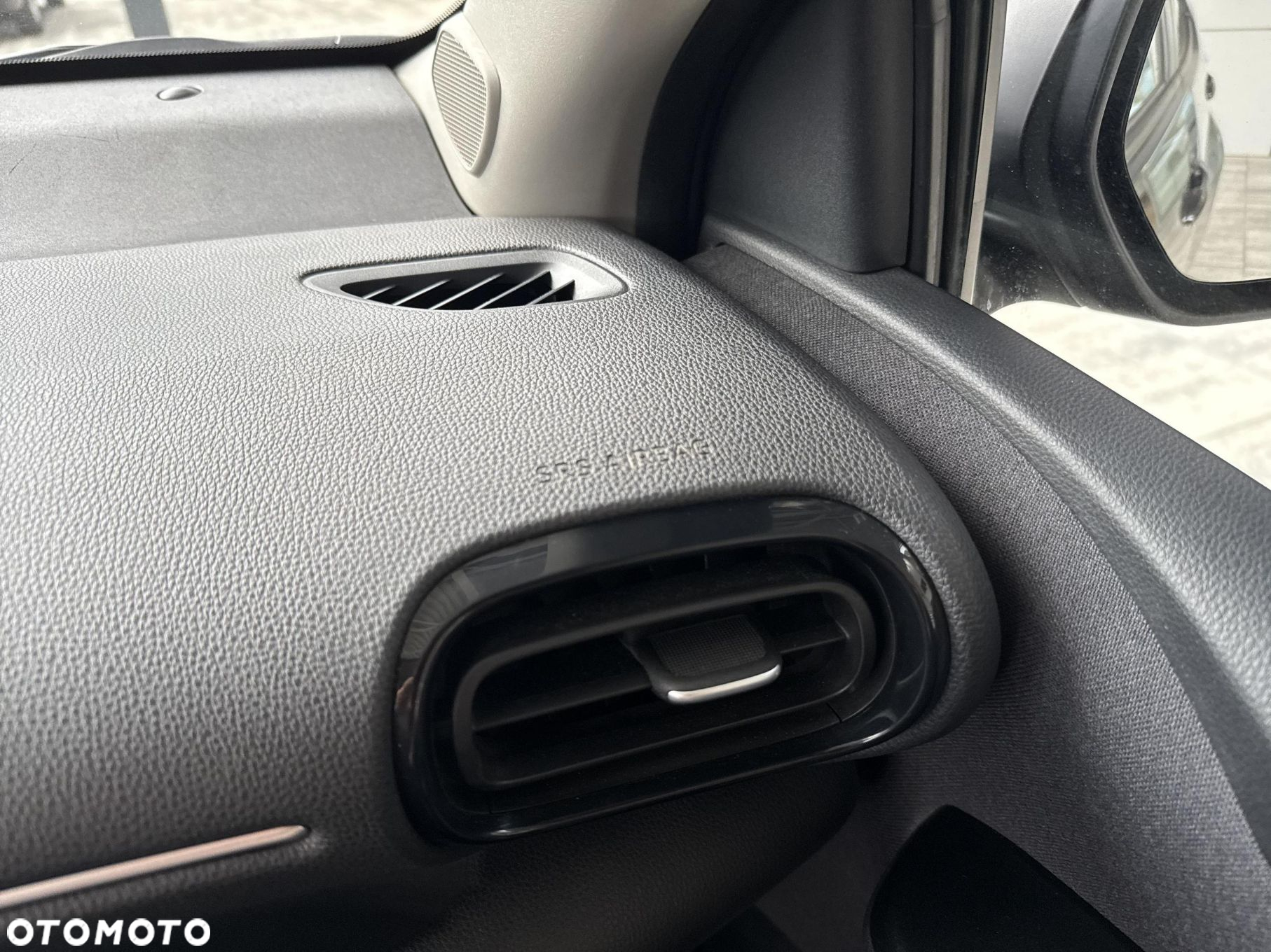 Toyota Yaris Hybrid 1.5 Comfort - 27