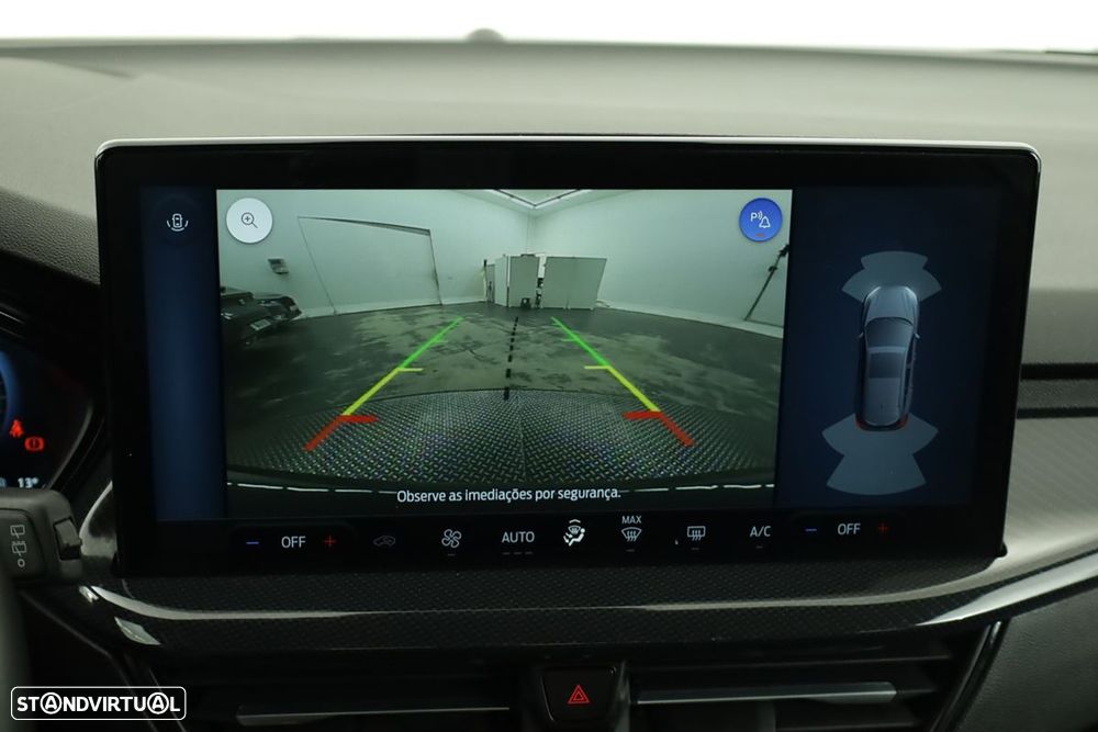 Ford Focus 1.0 EcoBoost MHEV ST-Line X - 12