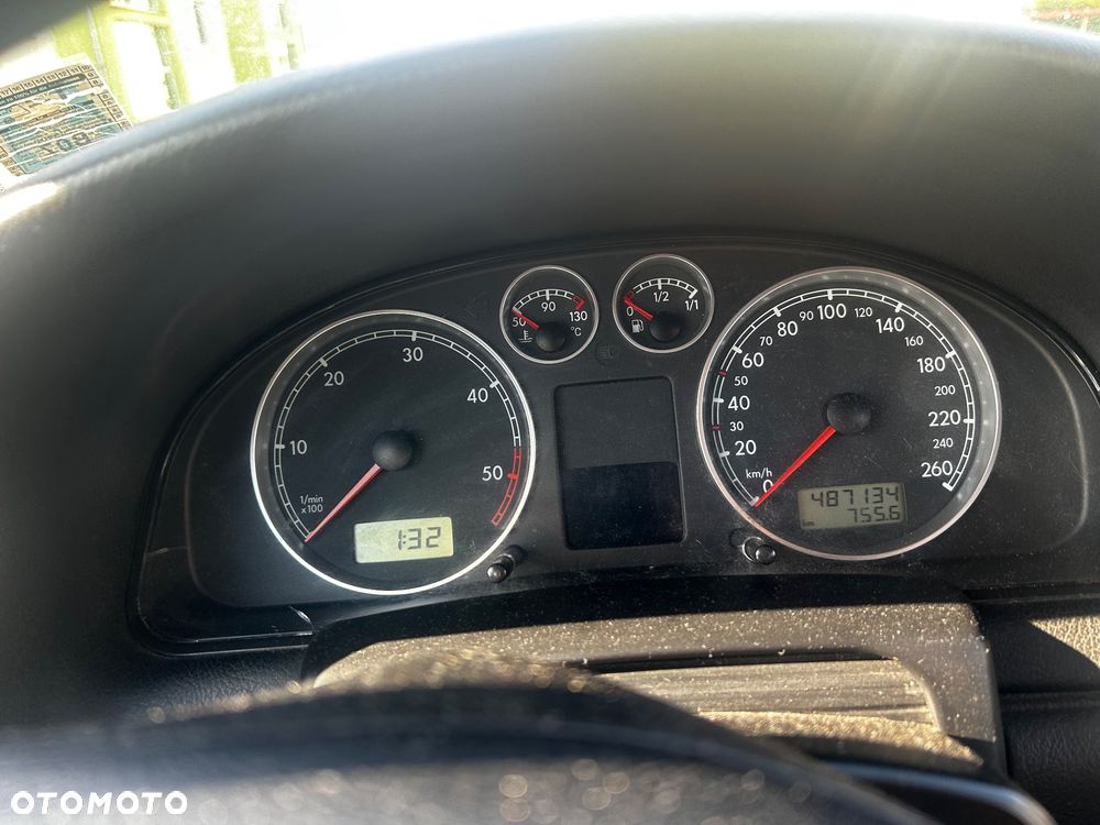 Volkswagen Passat 1.9 TDI - 6