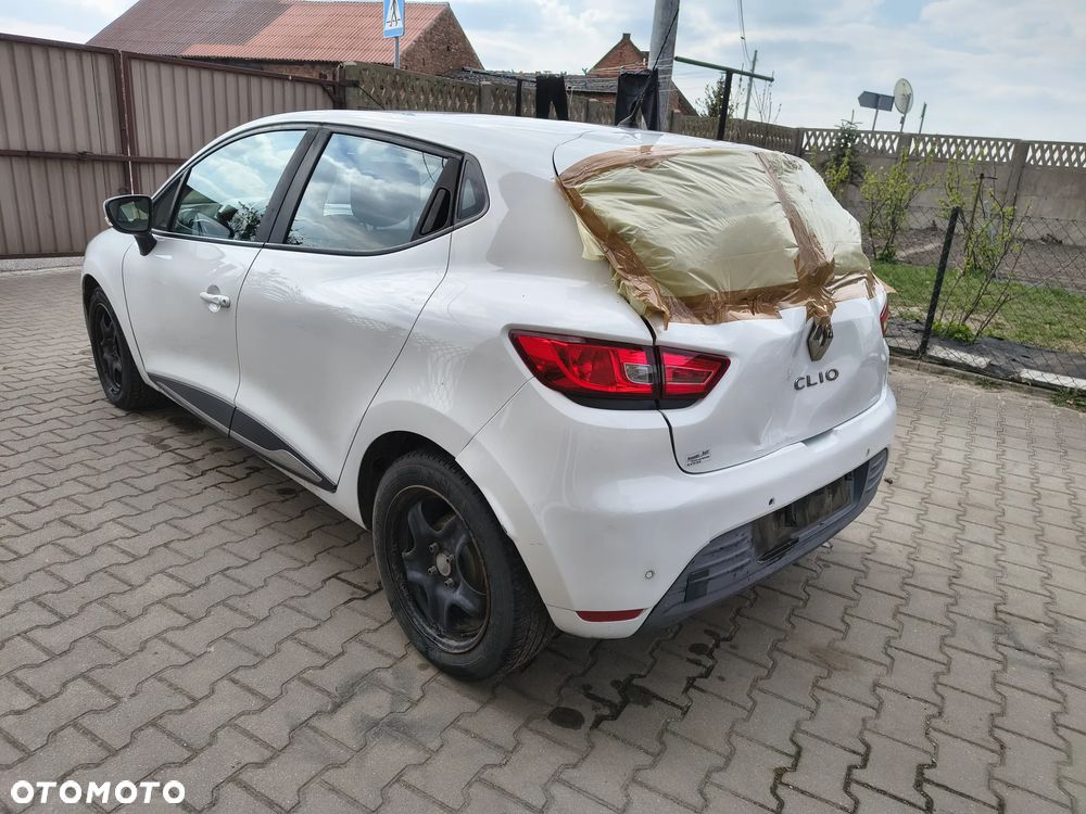 Renault Clio - 8
