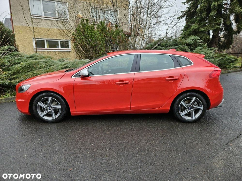 Volvo V40 D2 Momentum - 11