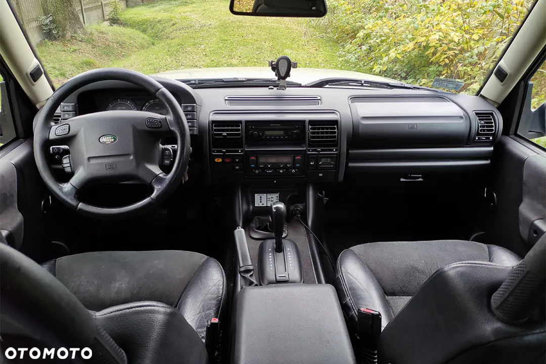 Land Rover Discovery - 2