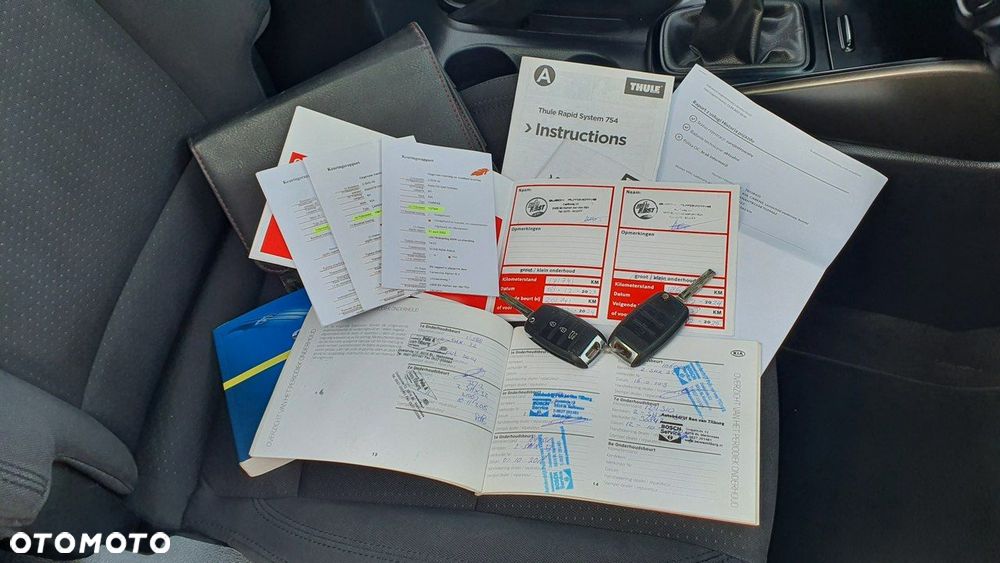 Kia Carens 1.7 CRDi S 7os - 29