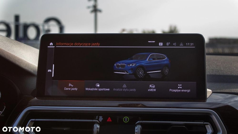 BMW X3 xDrive30i - 11