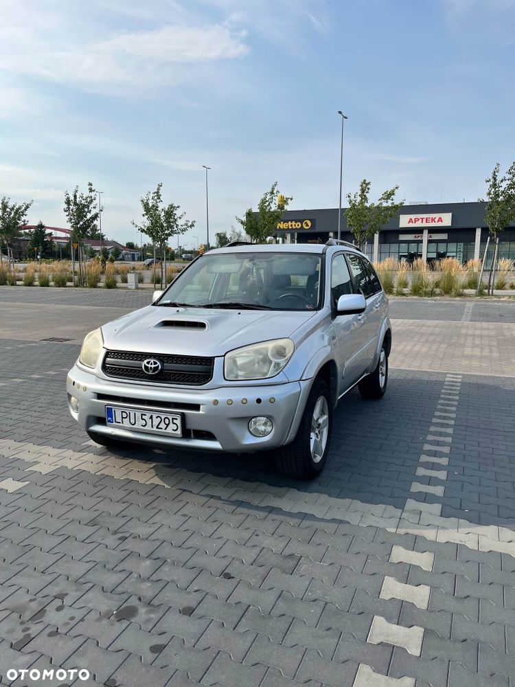 Toyota RAV4 - 1