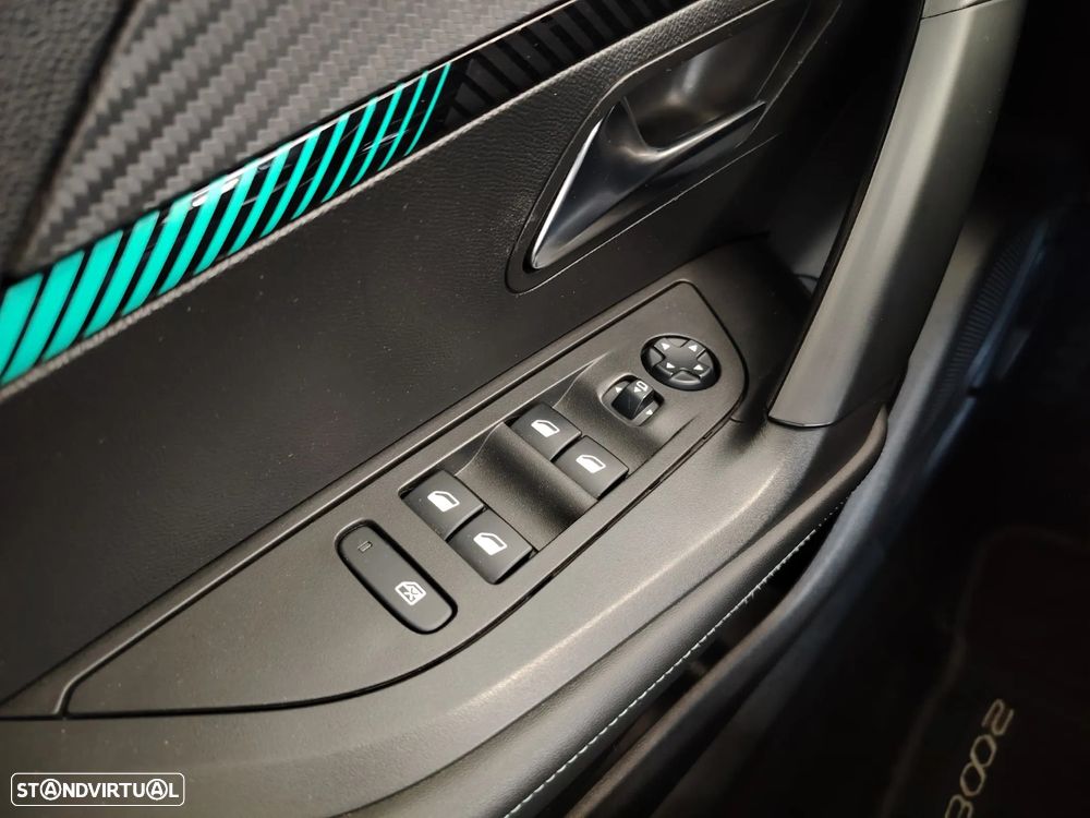 Peugeot 2008 PureTech 130 EAT8 Allure - 13