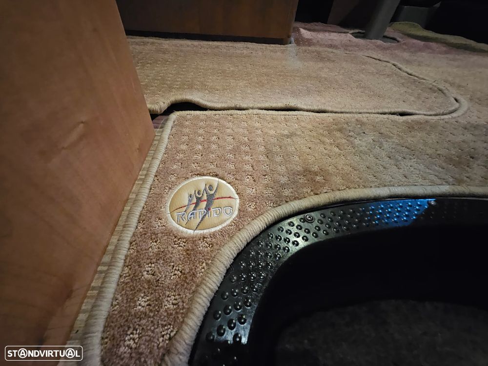 Rapido Le Randonneur 9083DF CHASSI AL-KO CAMA TRANSVERSAL + BASCULANTE - 55