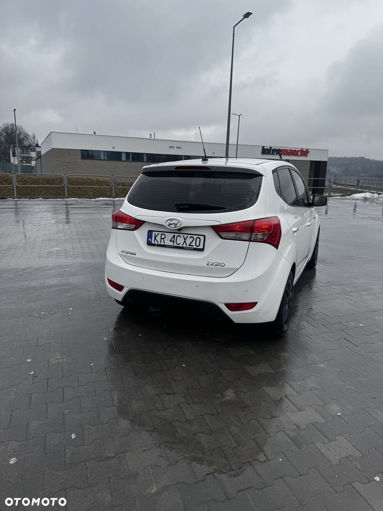 Hyundai ix20 - 6