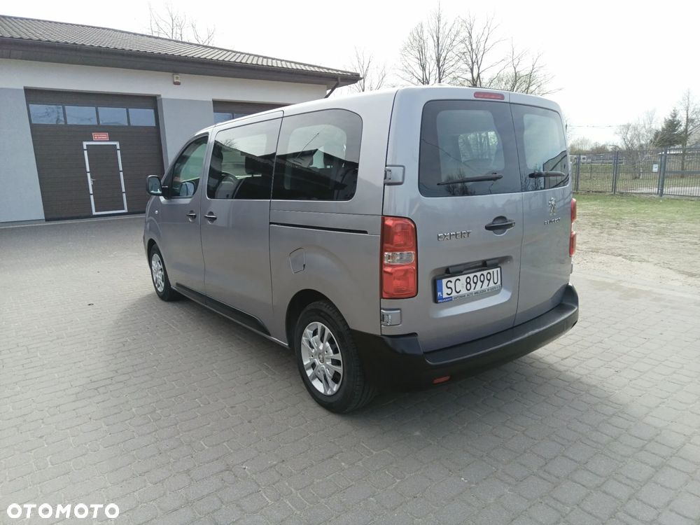 Peugeot Traveller 1.5 BlueHDi Long Business - 17