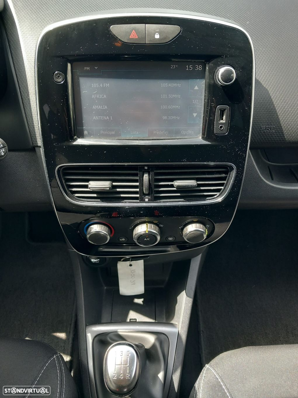 Renault Clio 1.5 dCi Limited - 17
