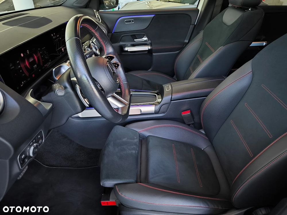 Mercedes-Benz GLB 200 AMG Line 7G-DCT - 9