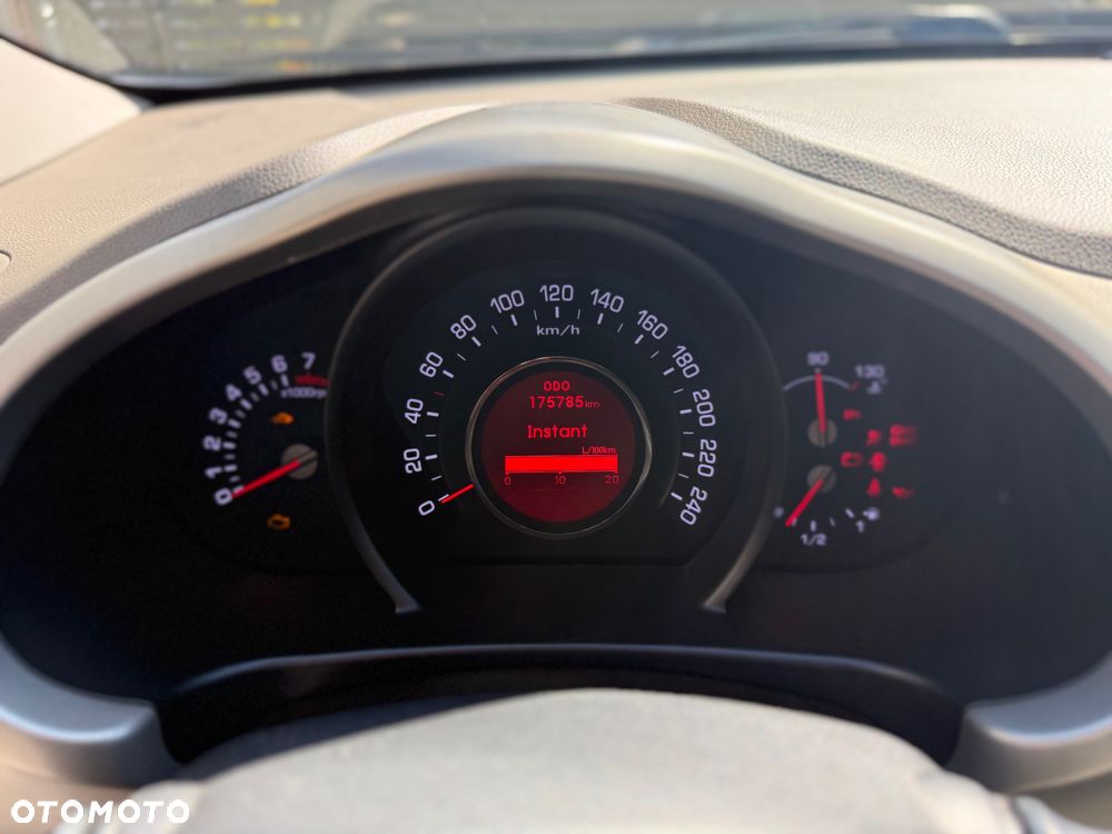 Kia Sportage 2.0 XL 2WD - 15