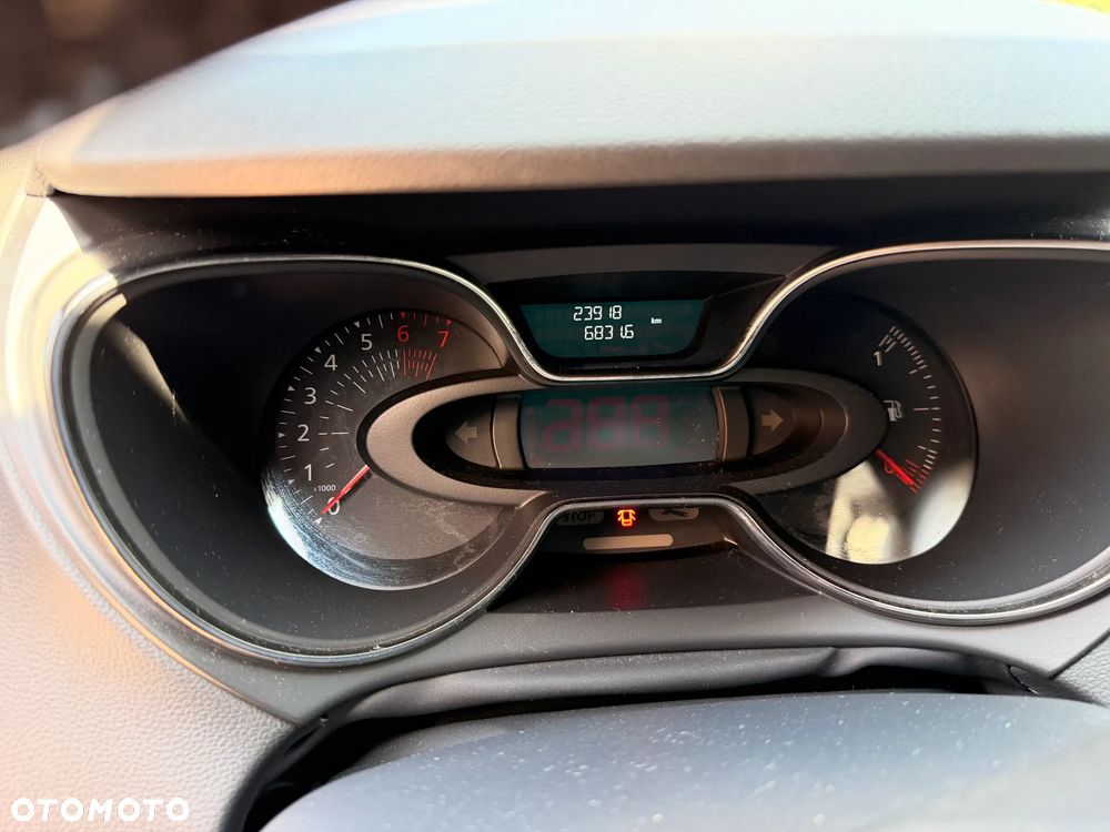 Renault Captur ENERGY TCe 120 EDC LIMITED - 23