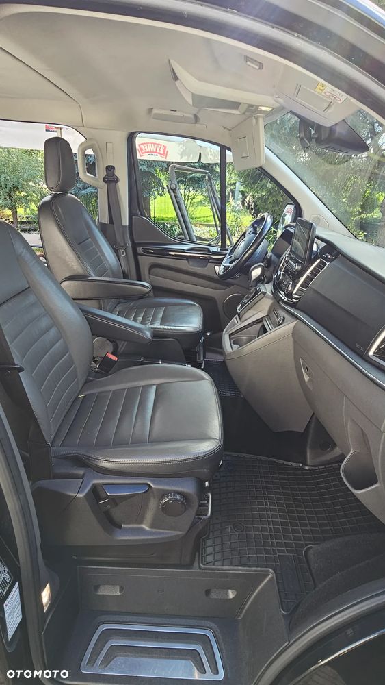 Ford Tourneo Custom - 10