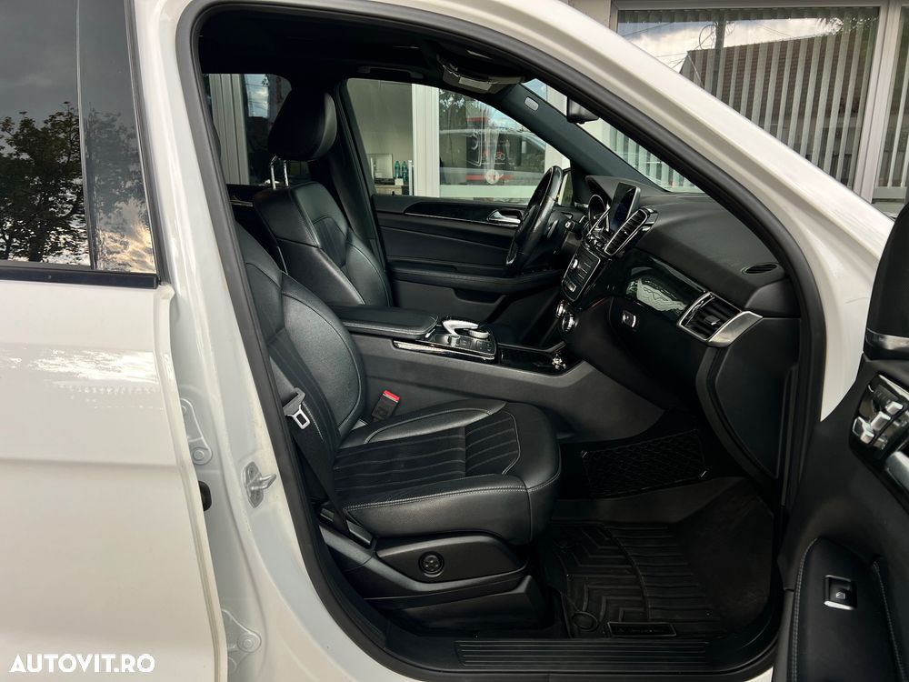 Mercedes-Benz GLE 400 4Matic 9G-TRONIC AMG Line - 13