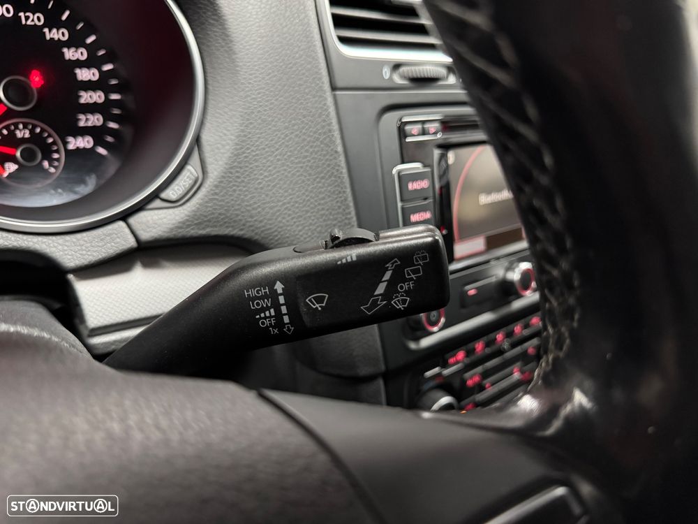 VW Golf Variant 2.0 TDi DPF MATCH - 26