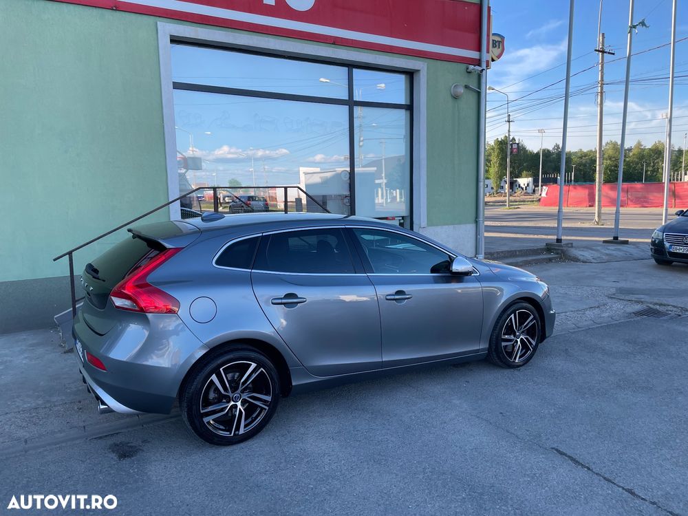 Volvo V40 D4 VEA R-Design - 4