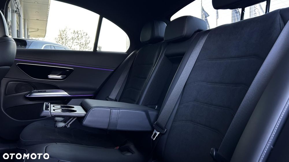 Mercedes-Benz Klasa E - 21