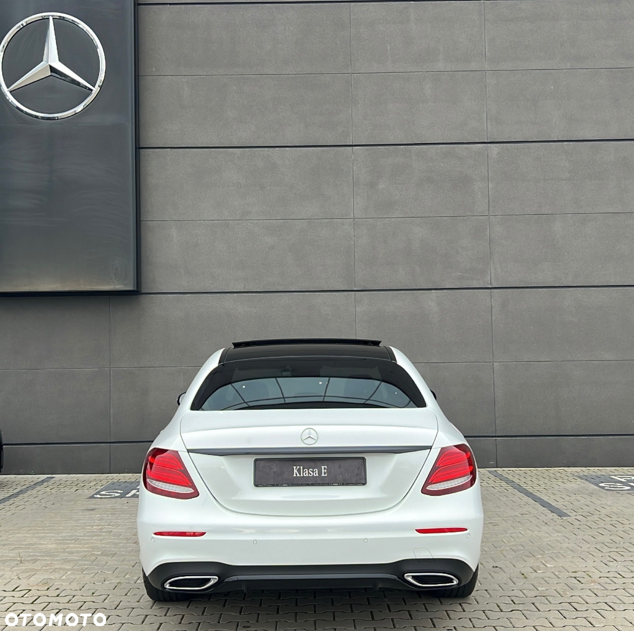 Mercedes-Benz Klasa E 220 d 4-Matic 9G-TRONIC - 6