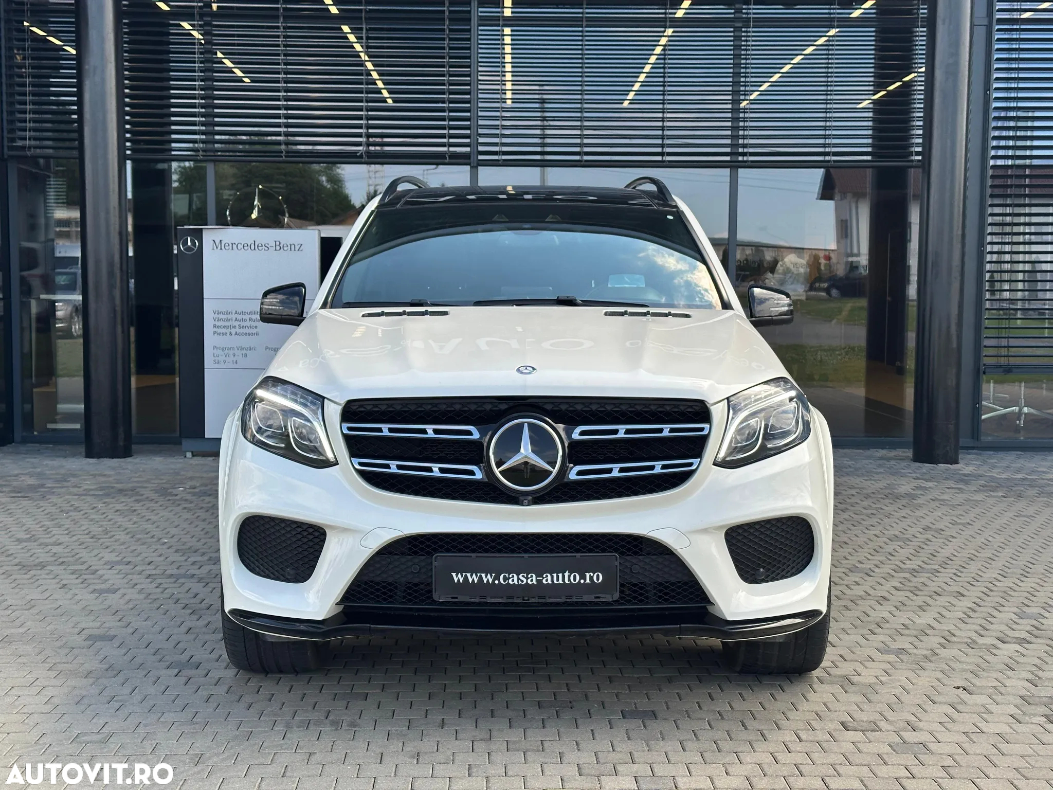Mercedes-Benz GLS 400 4MATIC Aut - 2