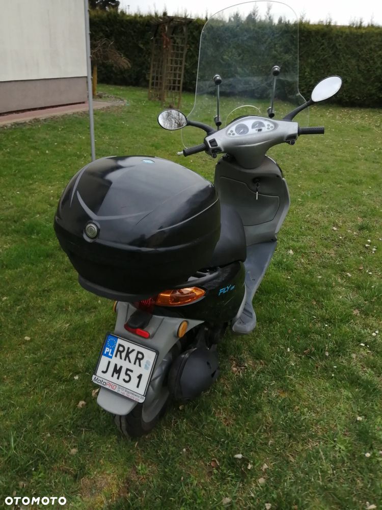 Piaggio FLY - 4