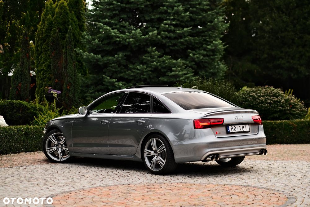 Audi S6 Limousine - 10