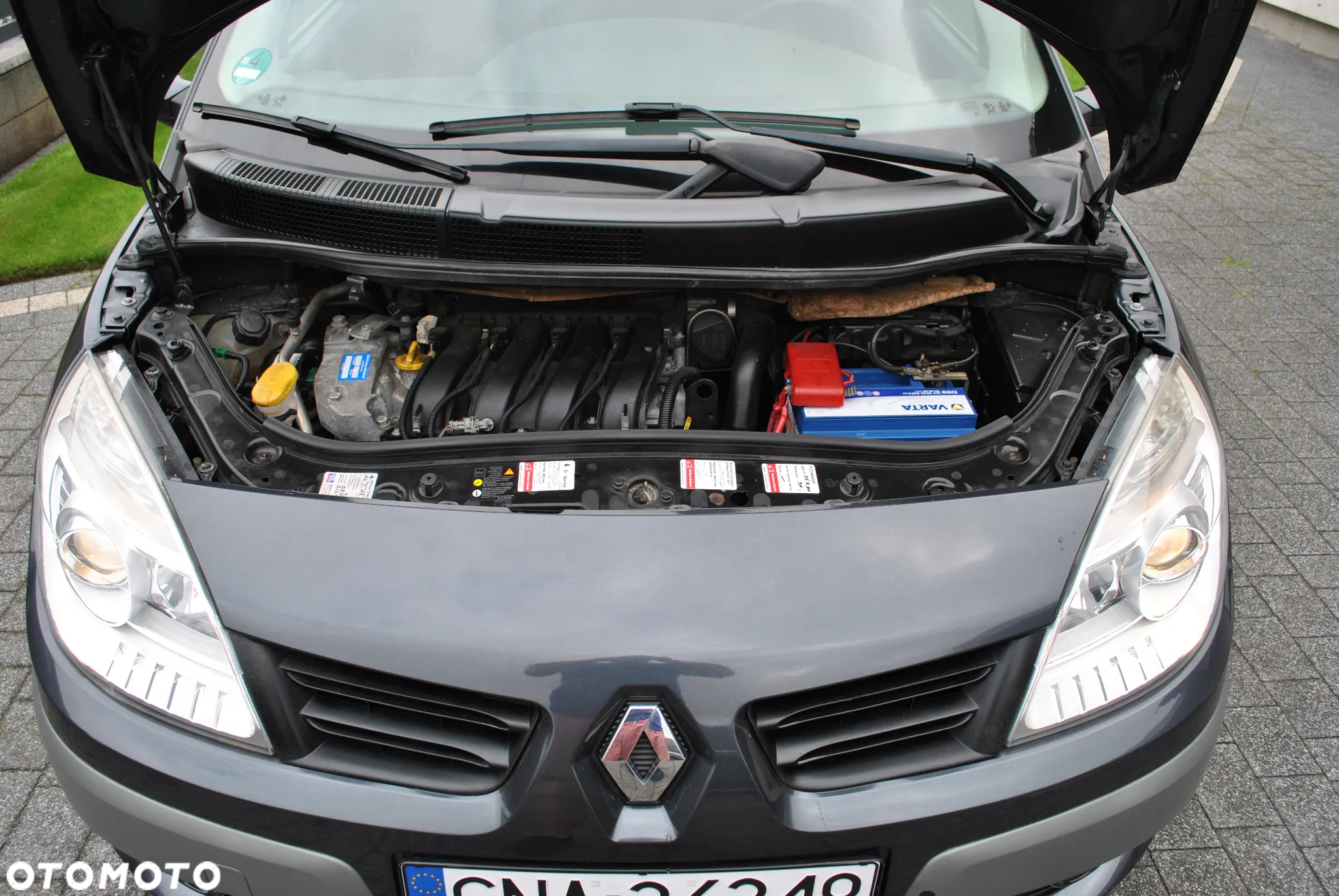 Renault Scenic 2.0 16V Confort Expression - 20