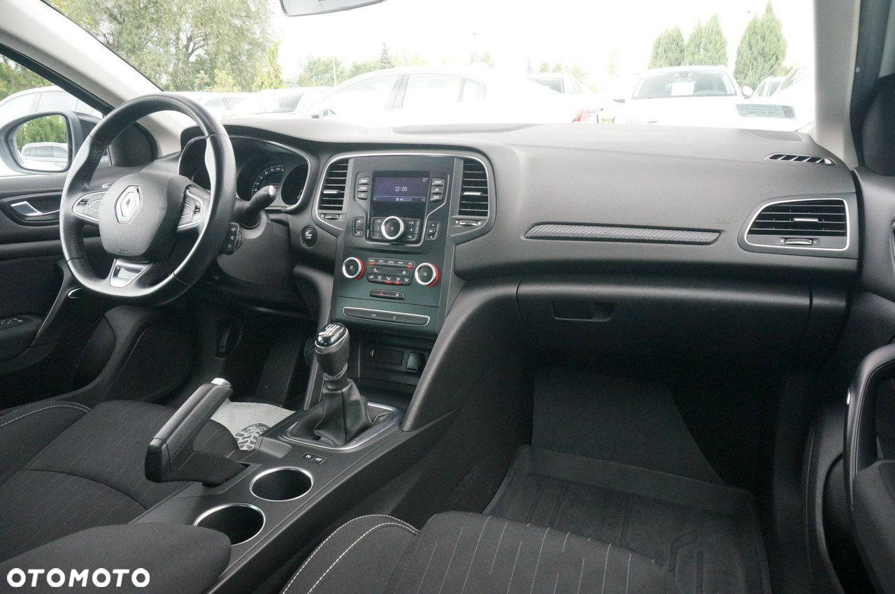 Renault Megane 1.5 Blue dCi Limited - 17