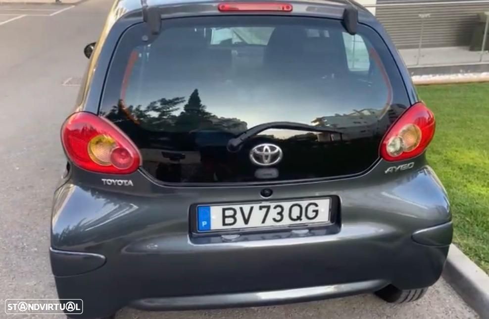 Toyota Aygo City - 3